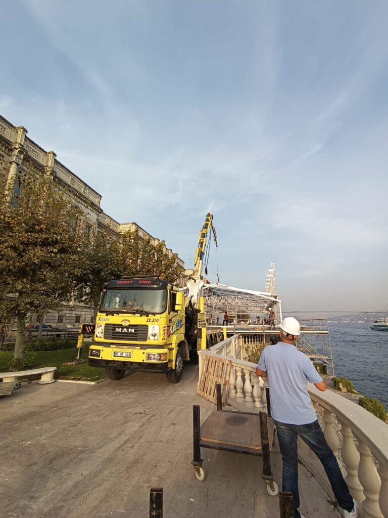 Çadır kurulum operasyonu