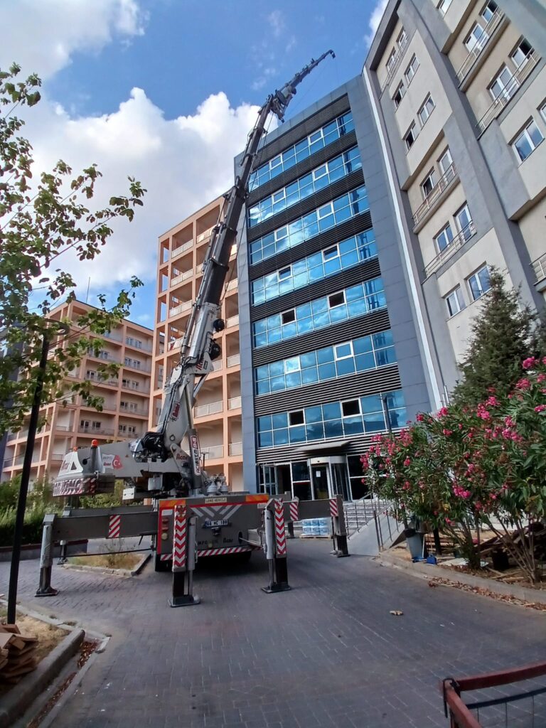 Şantiye vinç hizmeti