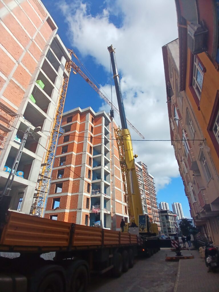 İnşaat vinç hizmeti